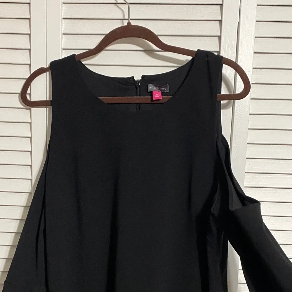 Vince Camuto Black Cold Shoulder Bell Sleeve Party Dress - Picture 3 of 9